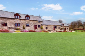 West Hollowcombe Farm Cottages - full site